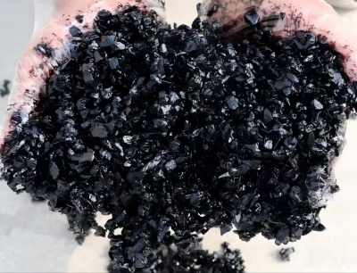 兴仁沥青冷补料（沥青砂）的优势特点与施工流程解析